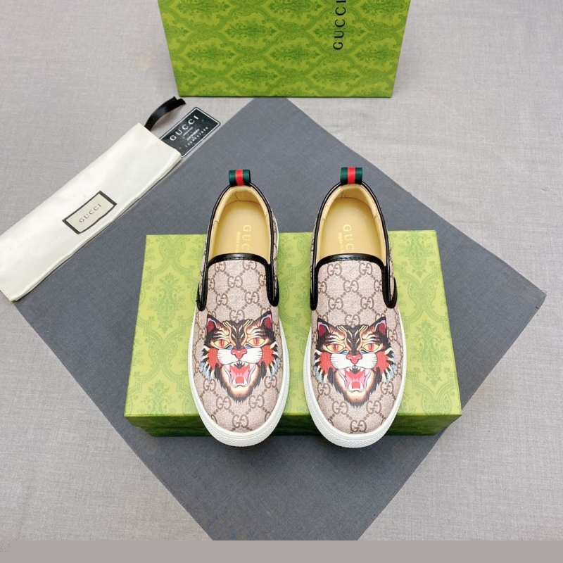 G*u*i casual shoes